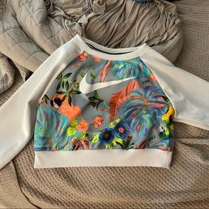 Nike cropped long sleeve sweatshirt